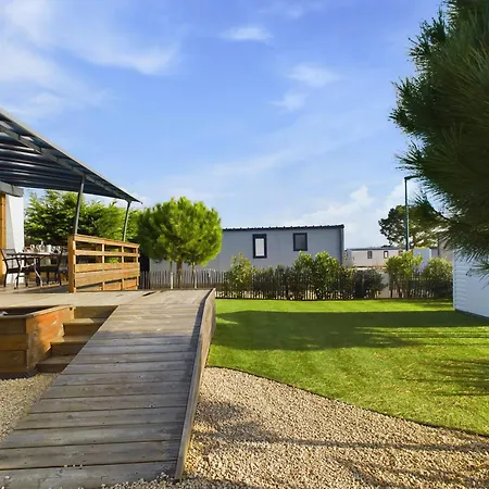 Chalet Beau Pour 4 Pers - Accès Piscine Chauffée