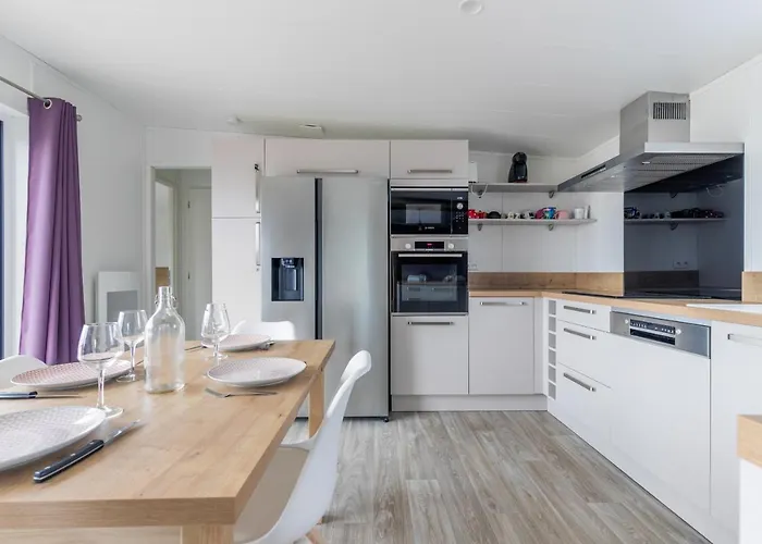 Chalet Beau Pour 4 Pers - Acces Piscine Chauffee